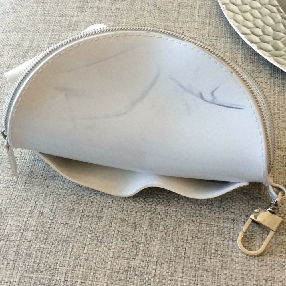 Just Cavalli Sunglasses - Picture 6 of 7